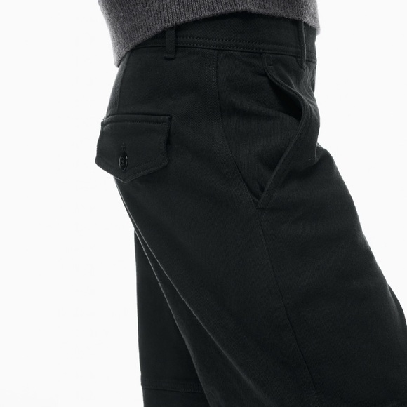 Aritzia Black Cargo Pants - Picture 5 of 11